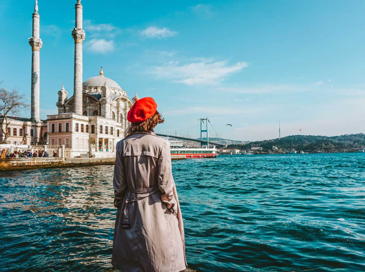 ortakoy mosque - instagrammable istanbul