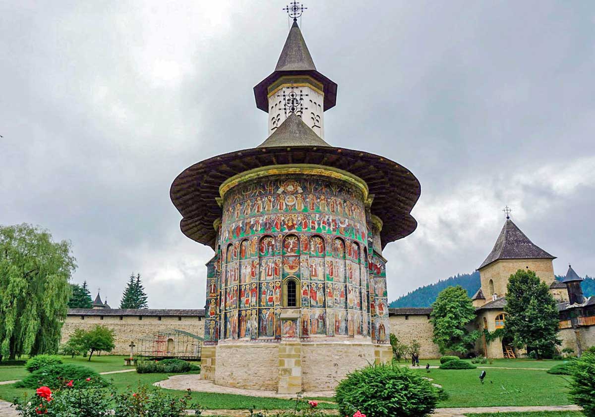 sucevita monastery - bucovina painted monasteries