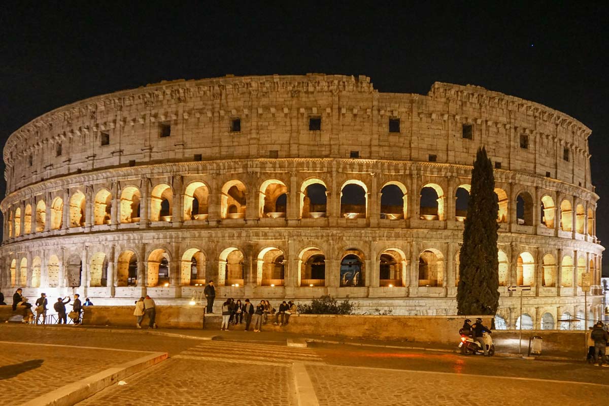 What is Italy known for: Colosseum Rome