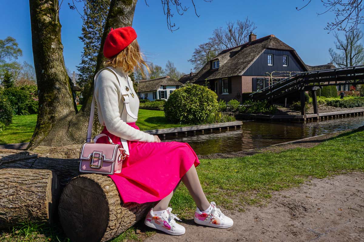 Giethoorn village in Netherlands