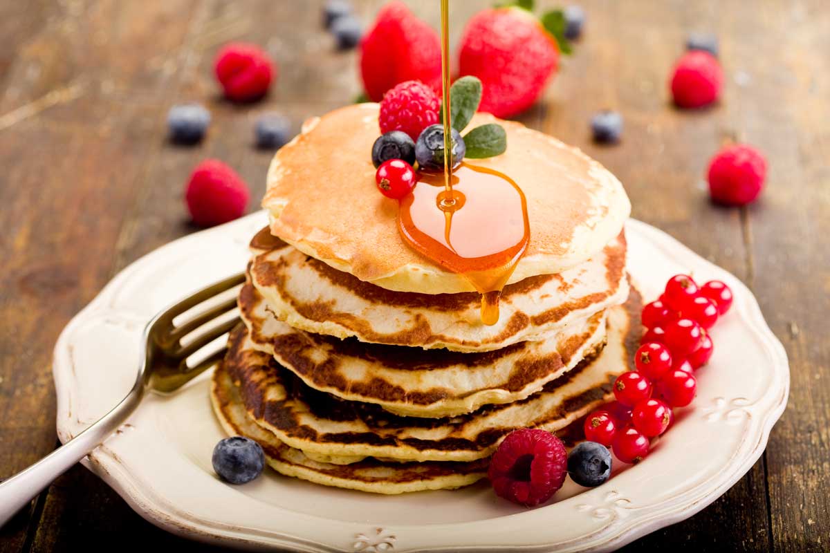 travel breakfast ideas: pancakes