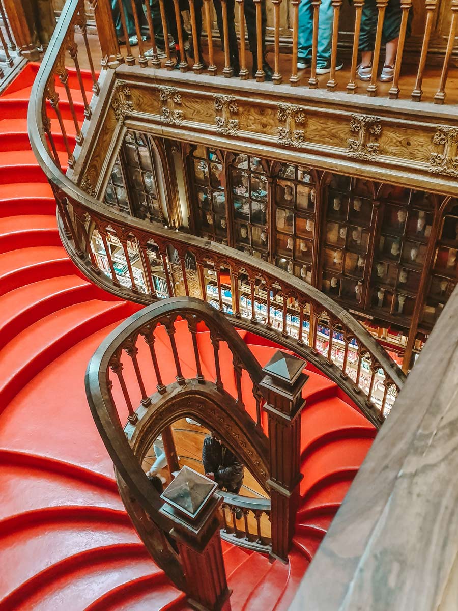 Livraria Lello Porto: staircase