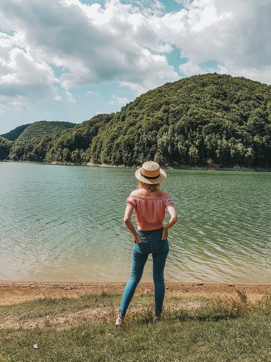 hands in pockets pose romania