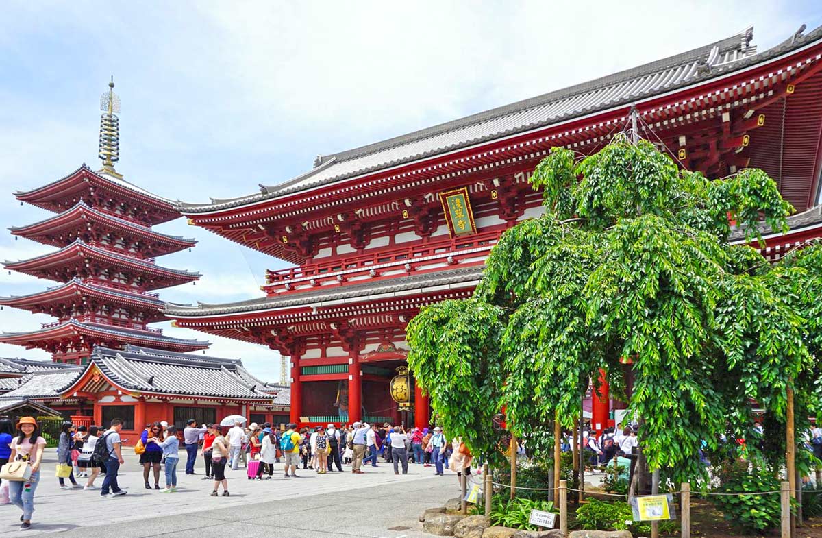 Japan Landmarks: Sensoji temple in Asakusa, Tokyo