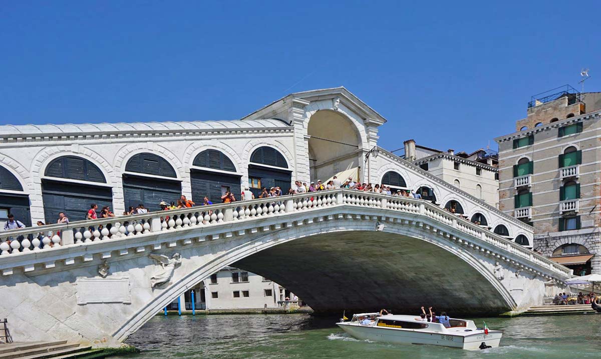 rialto bridge