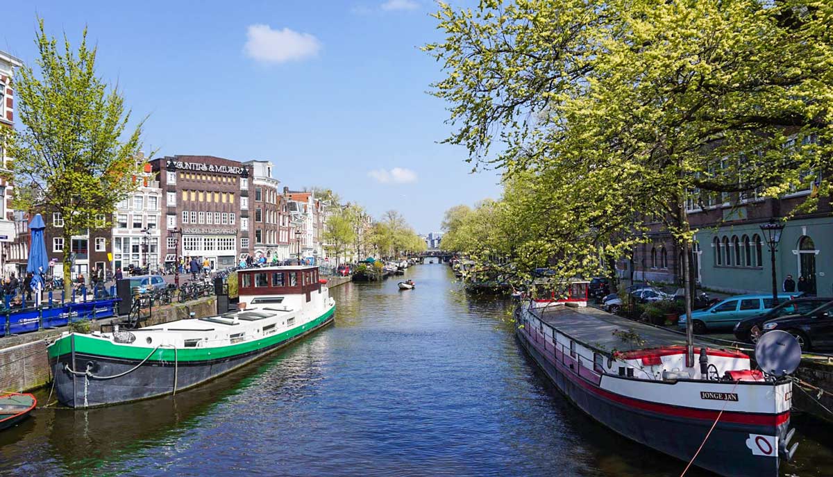 boat tour on Amsterdam canal