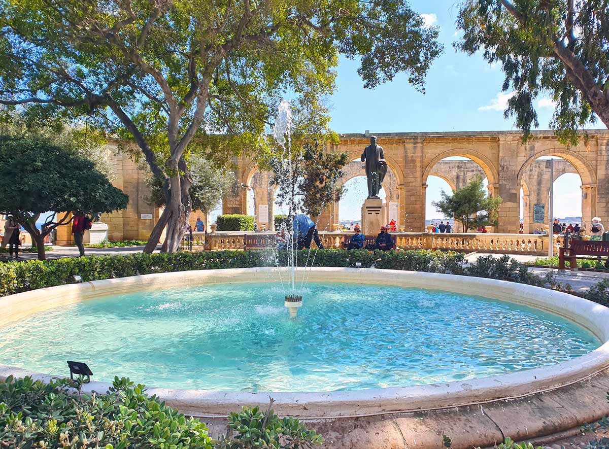 Free things to do in Malta: Visit Upper Barrakka Gardens