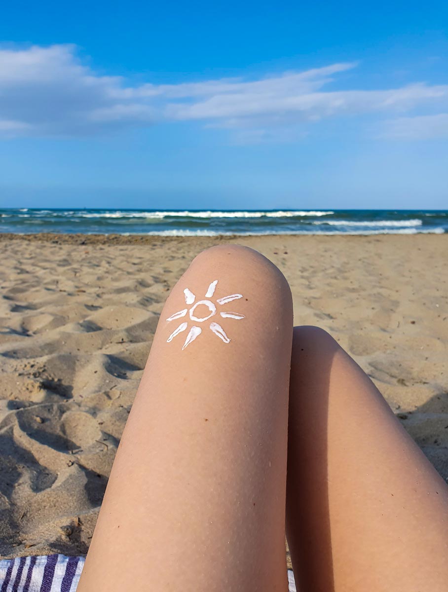 sunscreen 'tattoo' beach photo idea
